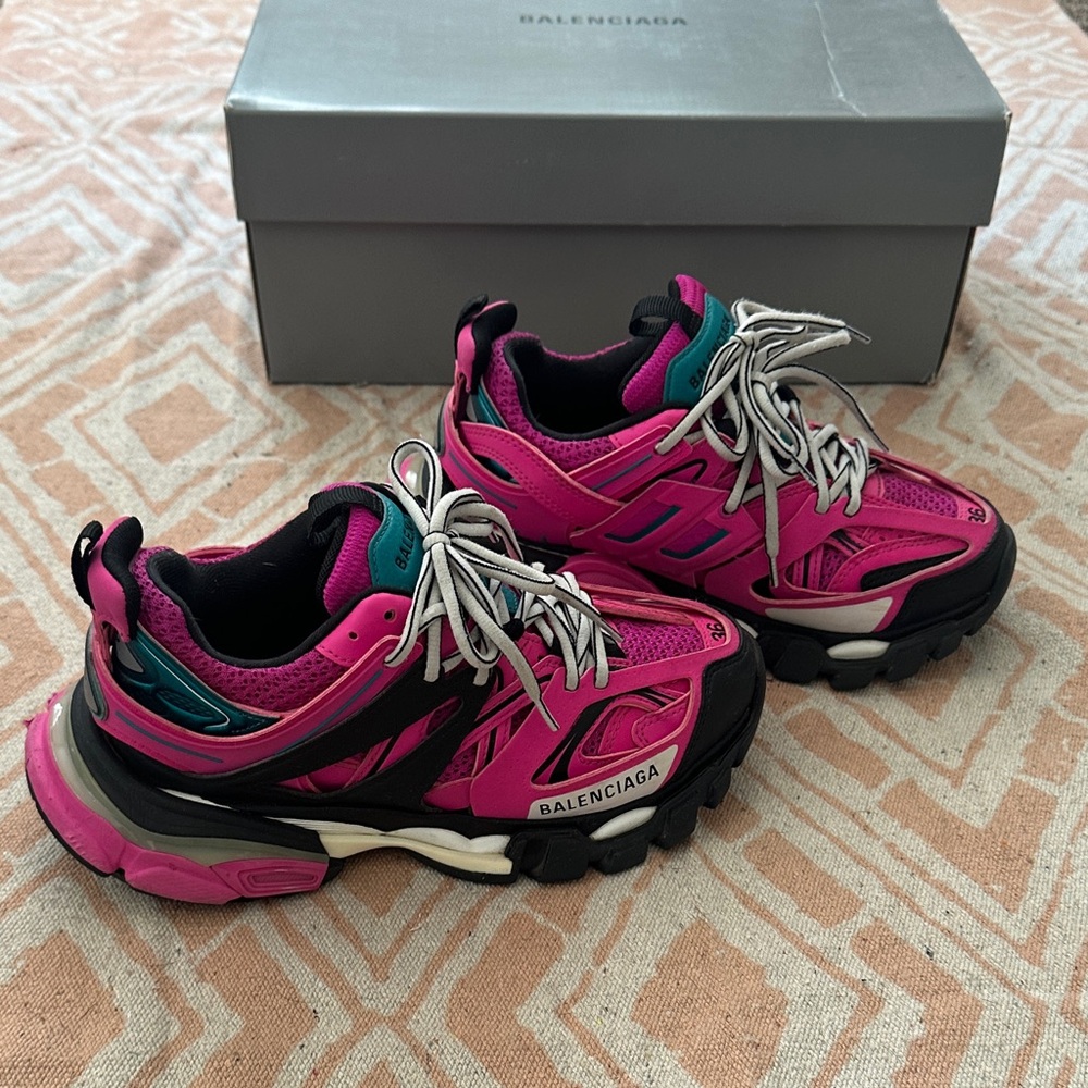 Balenciaga Women's Fuchsia and Black Athletic Shoes - Picture 2 of 6